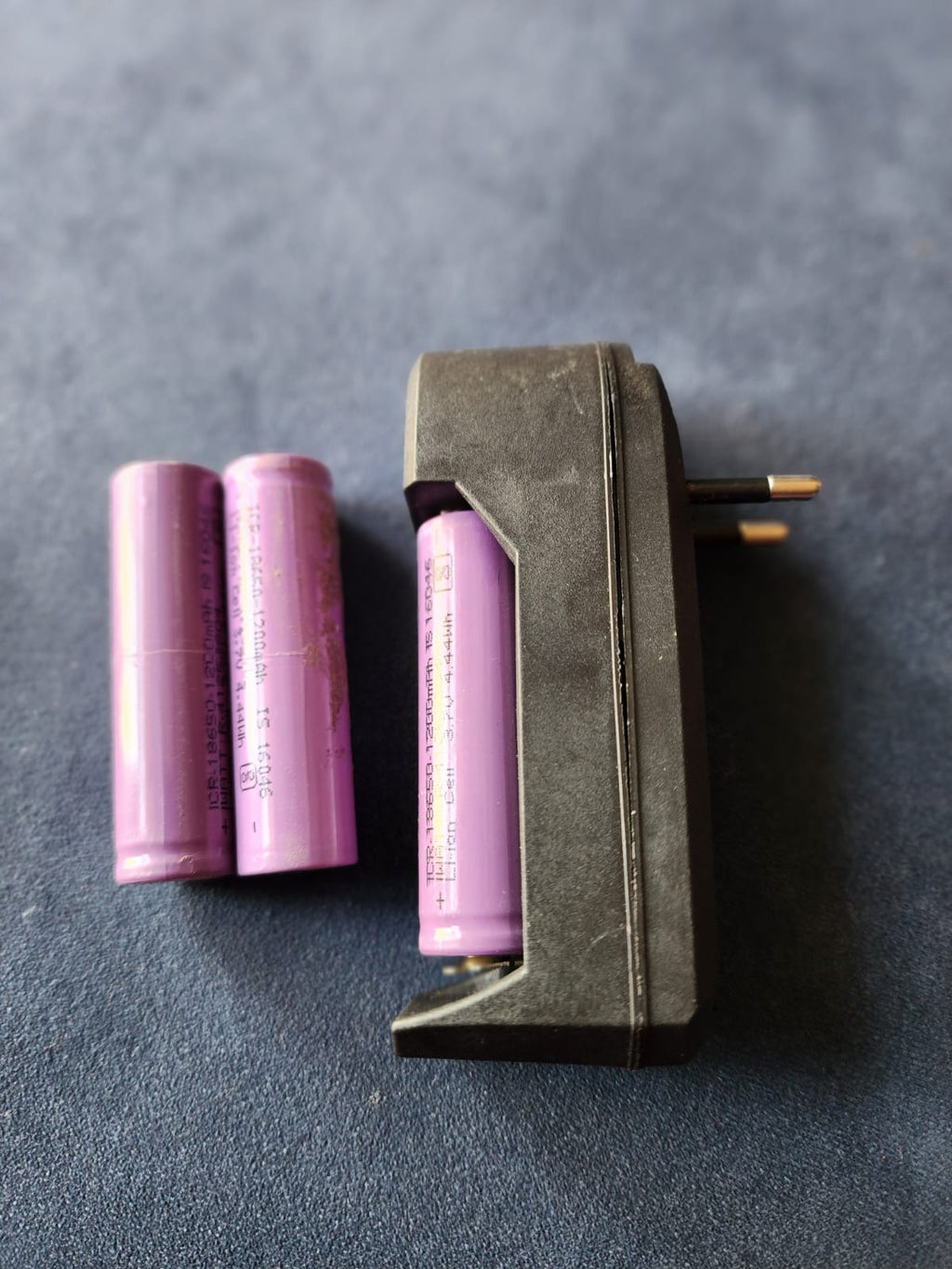 Wall Decor - Moon Lamp with LED backlit + Rechargeable battery and Charger